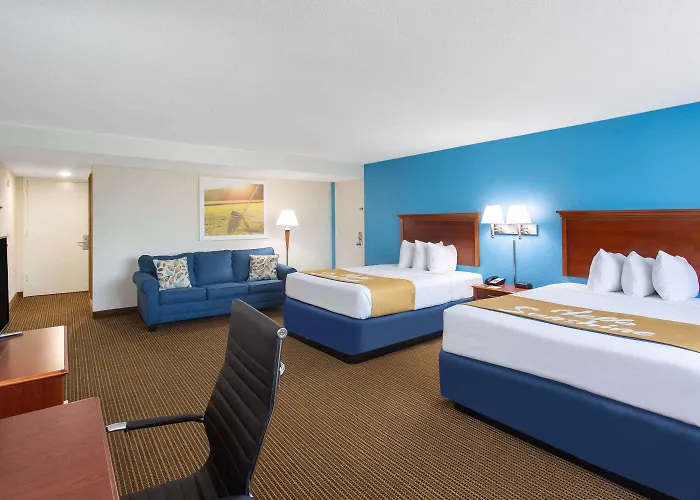 Days Inn & Suites By Wyndham Tallahassee Conf Center I-10